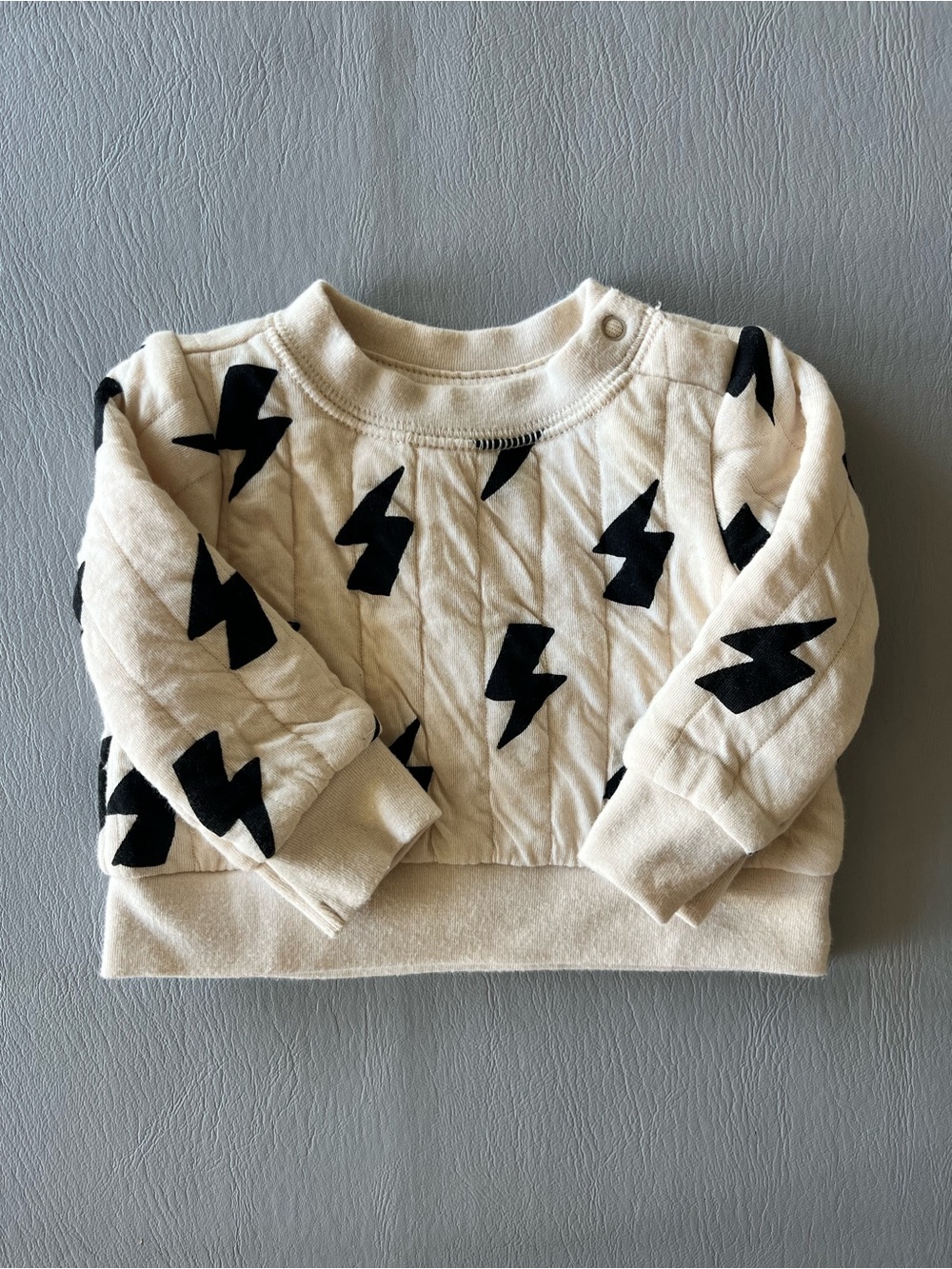 Cat‎ & Jack Cream Sweatshirt with Black Lightning Bolts